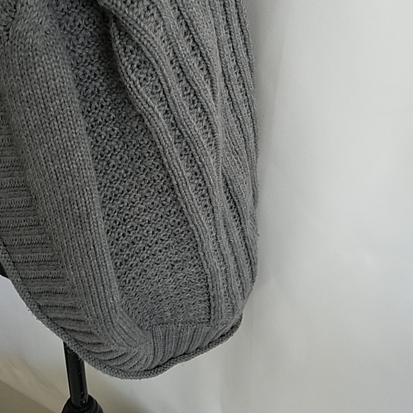 ⚡️3 for $20 Grey cardigan - Picture 4 of 6